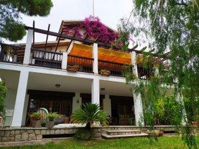Casa o chalet de alquiler en Calle del Bosque, Montornés - Las Palmas - El Refugio