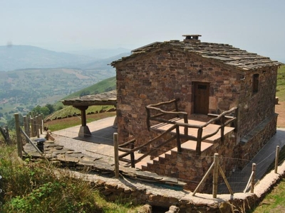 Casa o chalet de alquiler en Santa María de Cayón - Pozos de Noja, Miera