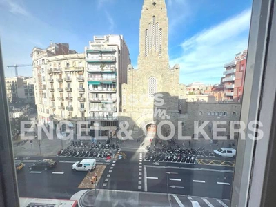 Piso en alquiler en VIA Augusta, cerca de Carrer de Laforja