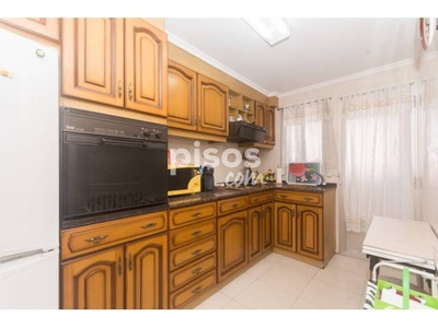 Piso en venta en Calle de Tomás de Villarroya