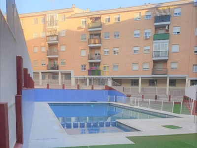 Venta Piso Badajoz. Piso de cuatro habitaciones Tercera planta con balcón