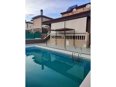 Alquiler de casa con piscina y terraza en Aljaraque