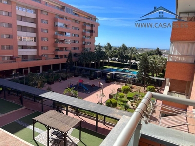 Alquiler de piso con piscina y terraza en Oliveros, Altamira, Barrio Alto (Almería)