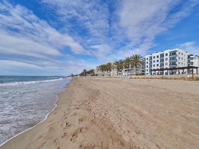 Piso en maritim sant joan de deu 175 primerisima primera linia de playa en Calafell