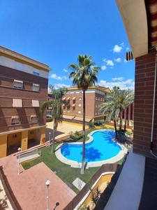 Alquiler de piso en Arroyo del Moro - Noreña de 3 habitaciones con terraza y piscina