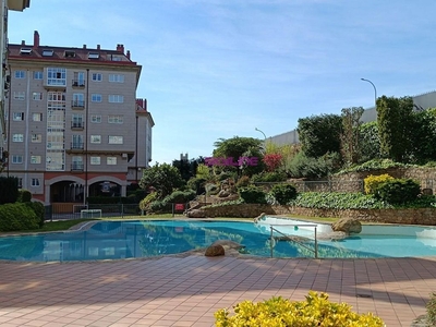 Alquiler de piso en Someso - Matogrande de 2 habitaciones con terraza y piscina