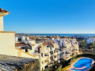 Ático en venta en avenida Ciudad de Alicante de 2 habitaciones con terraza y piscina