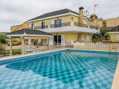 Chalet en venta en Turís, Valencia