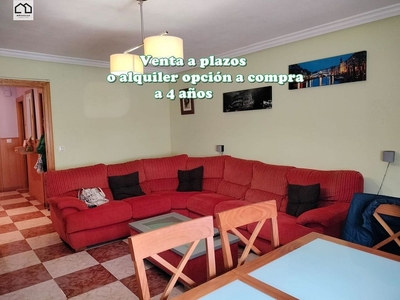 Piso en alquiler en Carretera de Córdoba - Libertad de 3 habitaciones con garaje y aire acondicionado