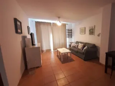 Piso en venta en Avenida Adeje 300