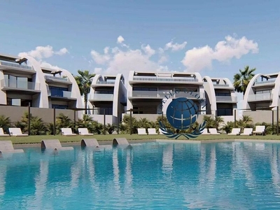 Piso en venta en Ciudad Quesada de 3 habitaciones con terraza y piscina