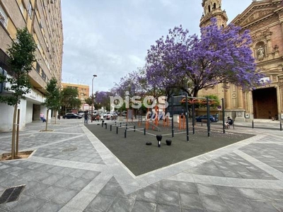 Piso en venta en Calle Beatriz de Suabia, cerca de Avenida de Eduardo Dato