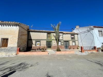 Casa con terreno en Albox