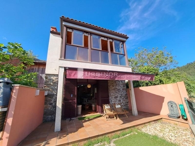 Casa con terreno en Ribadavia