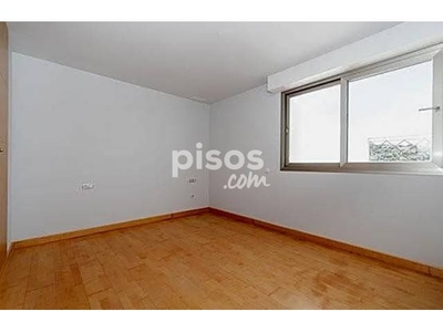 Piso en venta en Calle Valle de Somiedo