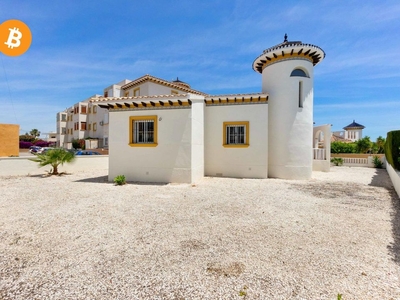 Cabo Roig villa en venta