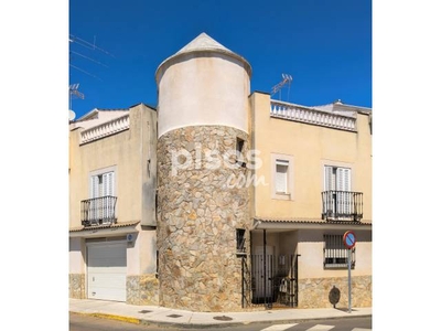 Casa adosada en venta en Ronda Sur-Suerte de Saavedra