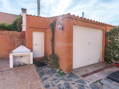 Casa pareada en avenida dinamarca 4 casa pareada con 4 habitaciones con calefacción en Villalbilla