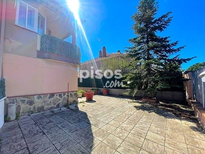 Casa pareada en venta en Calle del Concejo