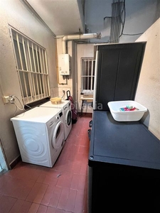 Piso con 4 habitaciones con ascensor, calefacción y aire acondicionado en Hospitalet de Llobregat (L´)