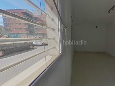 Piso con 4 habitaciones con ascensor, calefacción y vistas a la montaña en Girona