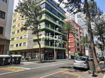 Piso en venta en Avenida Primero de Mayo, cerca de Calle Maninidra