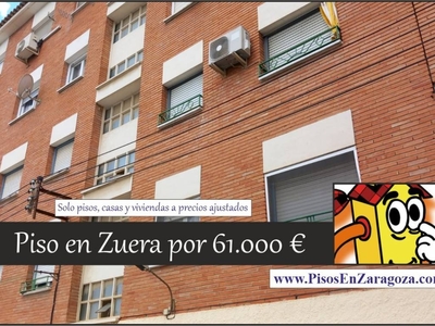 Venta Piso Zuera. Piso de tres habitaciones en Calle Jorge Luna. A reformar tercera planta con terraza