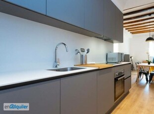 Apartamento de 2 dormitorios en alquiler en El Raval