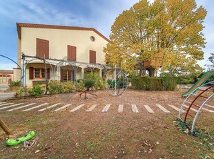 CASA UNIFAMILIAR EN VENTA