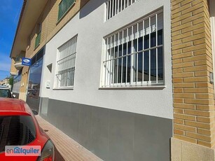 Se alquila apartamento en las torres de cotillas