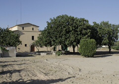 Casa con terreno en Castellet i la Gornal
