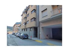 Venta Piso Aínsa-Sobrarbe. Piso de dos habitaciones en Calle Peña Montañesa. Buen estado cuarta planta