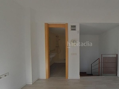 Alquiler casa adosada en c/ tetuán solvia inmobiliaria - chalet adosado en Sabadell