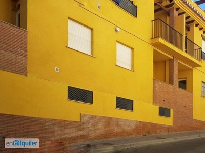 Alquiler de Piso 2 dormitorios, 1 baños, 1 garajes, Nuevo, en La Zubia, Granada