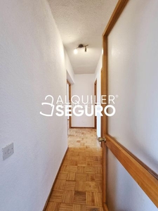 Alquiler piso c/ zarrazín ciudad residencial la berzosa en Hoyo de Manzanares