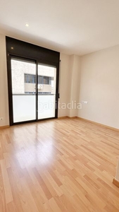 Alquiler piso con 2 habitaciones con ascensor y aire acondicionado en Sabadell