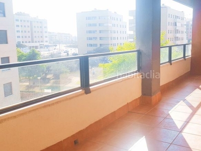 Alquiler piso con 3 habitaciones con ascensor, parking, calefacción y aire acondicionado en Mairena del Aljarafe