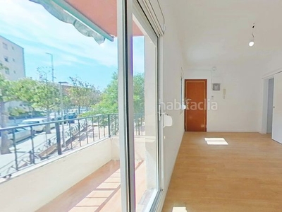 Alquiler piso con 4 habitaciones en Ciutat Cooperativa-Molí Nou Sant Boi de Llobregat