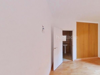 Alquiler piso con ascensor y parking en Sant Pere Nord Terrassa