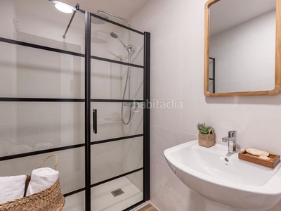 Alquiler piso en calle granada 73 estudio con terraza (disponible a partir del 01/09/2023) en Málaga