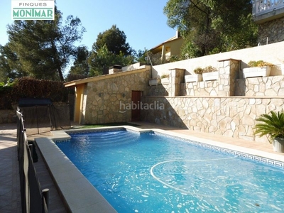 Casa independiente con piscina. en Olivella