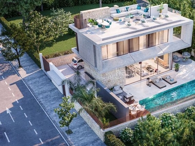 Casa magnifica villa de lujo en una de las zonas residenciales con mayor prestigio , casablanca playa en Marbella