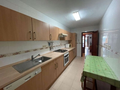 Piso con 2 habitaciones con ascensor, piscina, calefacción y aire acondicionado en Fuengirola