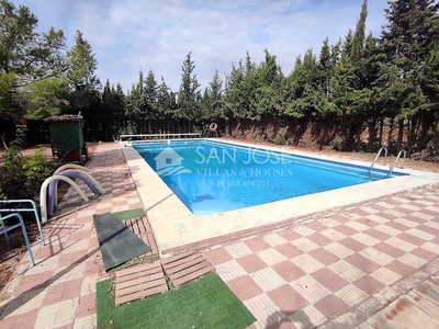 Venta de casa con piscina en Monforte del Cid, SERRETA