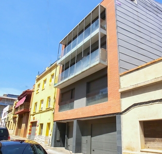 Venta de piso con terraza en Figueres, Centro