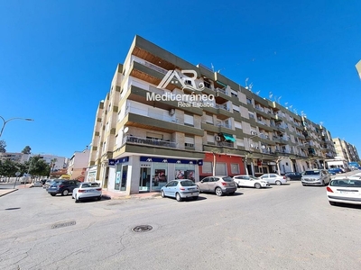 Piso en venta en Huércal-Overa de 3 habitaciones con terraza y balcón