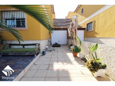 Venta Casa unifamiliar en Calle dinamarca Cox. Buen estado 135 m²