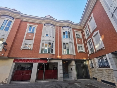 Alquiler de piso en Centro - Palencia de 2 habitaciones con ascensor