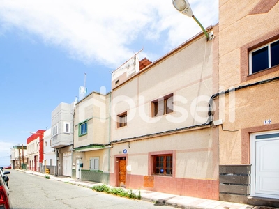 Сasa con terreno en venta en la Calle Domingo Araya' Las Palmas de Gran Canaria