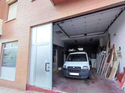 Local comercial Calle de Antonio Martínez Vega Oviedo Ref. 93845253 - Indomio.es